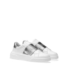 Load image into Gallery viewer, VALENTINO Slip-on Sneaker in white leather and silver elastic band