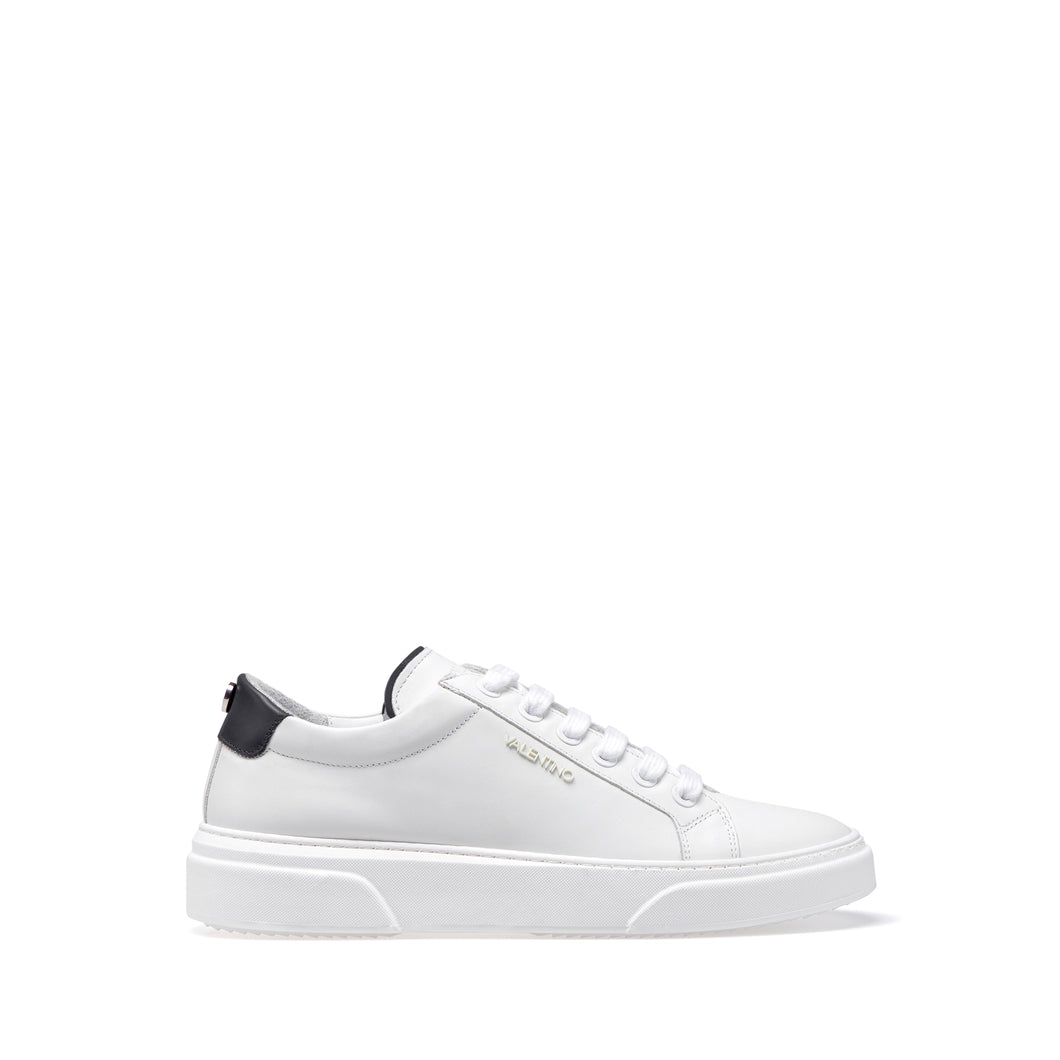 VALENTINO Sneakers Lace-Up in white and black calf