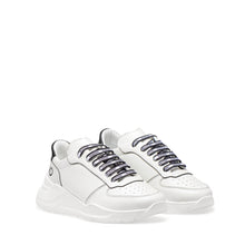 Load image into Gallery viewer, VALENTINO Sneakers running in white and black calf